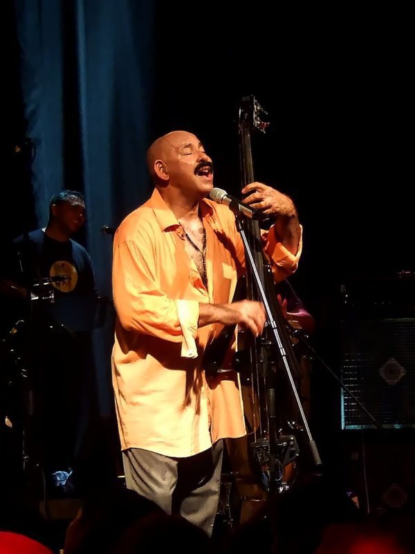 En la celebración de los 50 años de vida artística del Rey de la Salsa en el Teatro Teresa Carreño, se interpretó Alma Llanera con Oscar de León