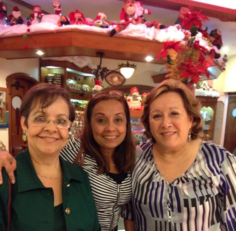 Edith Santos, Yara Maldonado y Zandra Pedraza.