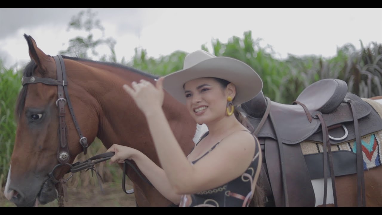 “Recorriendo la llanura“ de Carlos Tapia, canta Génesis Fuenmayor