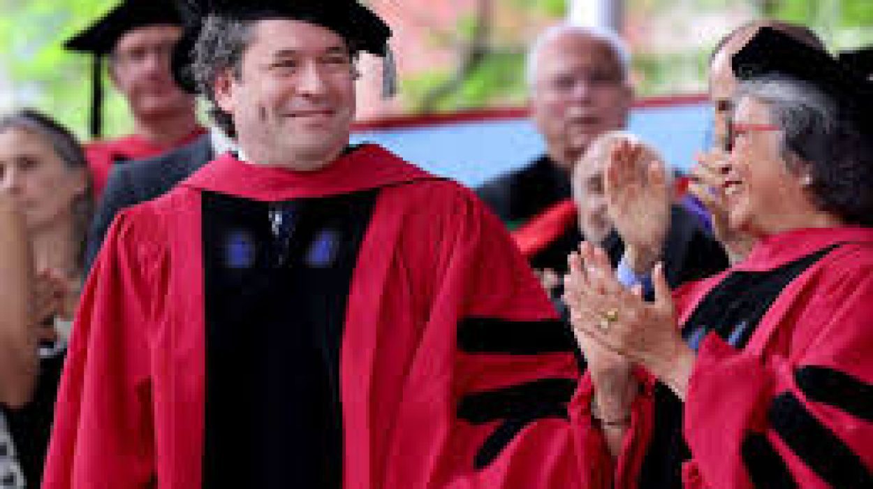 Doctorado Honoris Causa en música al venezolano Gustavo Dudamel.