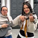 María Virginia García en el violin y Luis Sierra en la guitarra.